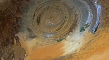 عين الصحراء في موريتانيا تكوين جيولوجي طبيعي ضخم يرصد التاريخ الجيولوجي للأرض 1